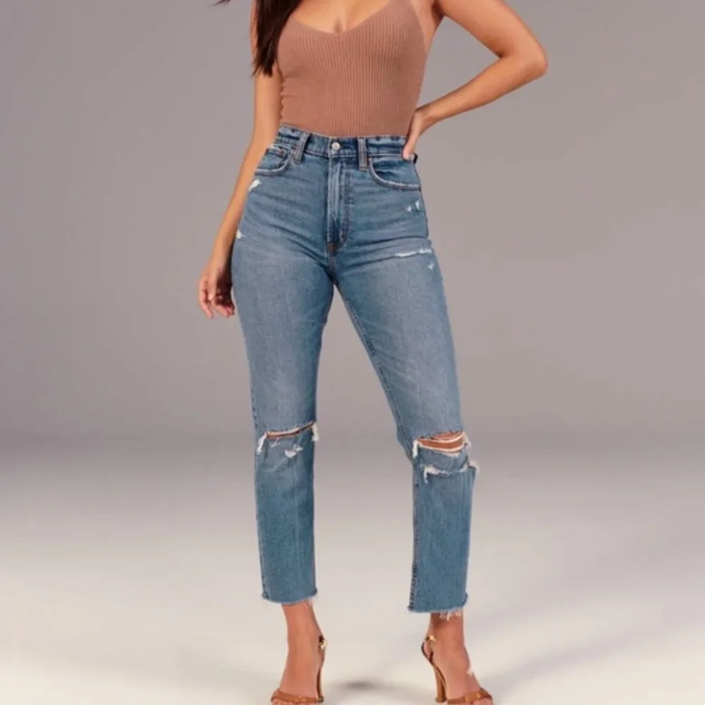 ABERCROMBIE & FITCH The Ankle Straight Ultra High Rise Distressed Jeans Size 27 - Picture 1 of 4